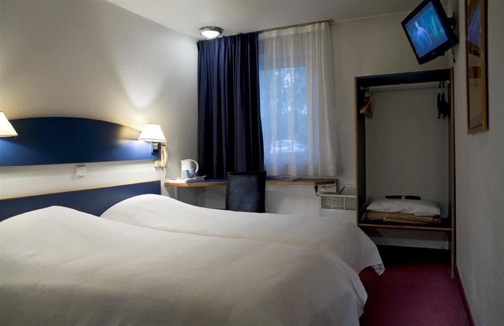 Kyriad Lille Est - Villeneuve d'Ascq Exterior foto